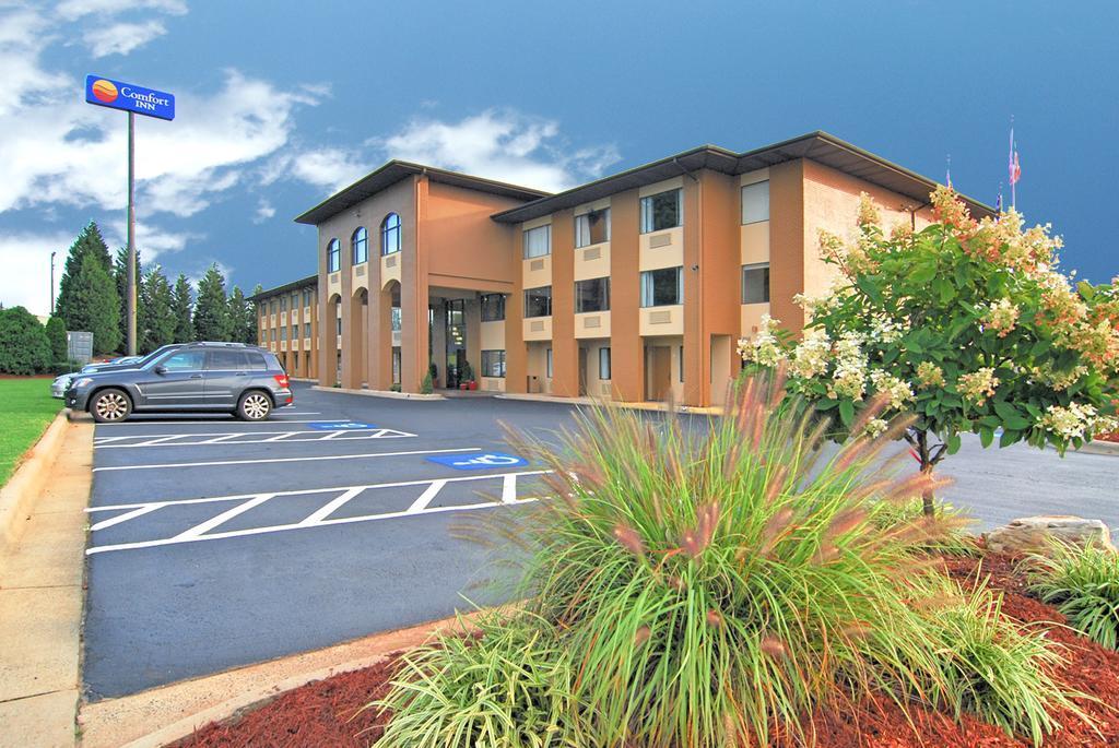 Quality Inn Lincolnton Exterior photo
