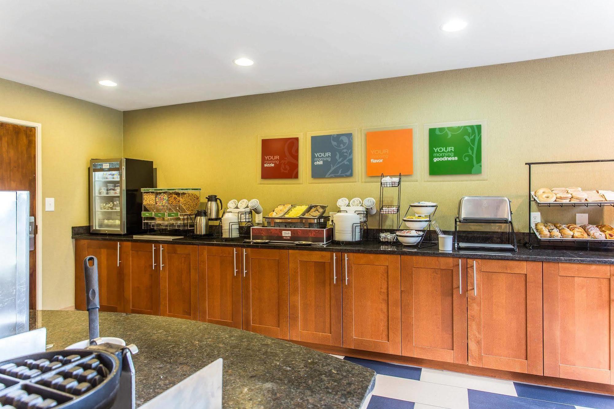 Quality Inn Lincolnton Exterior photo